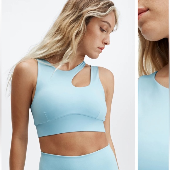Fabletics Other - Fabletics sky blue sports bra